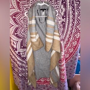Marc New York Gray and Tan Sleeveless Long Cape Women’s One Size
